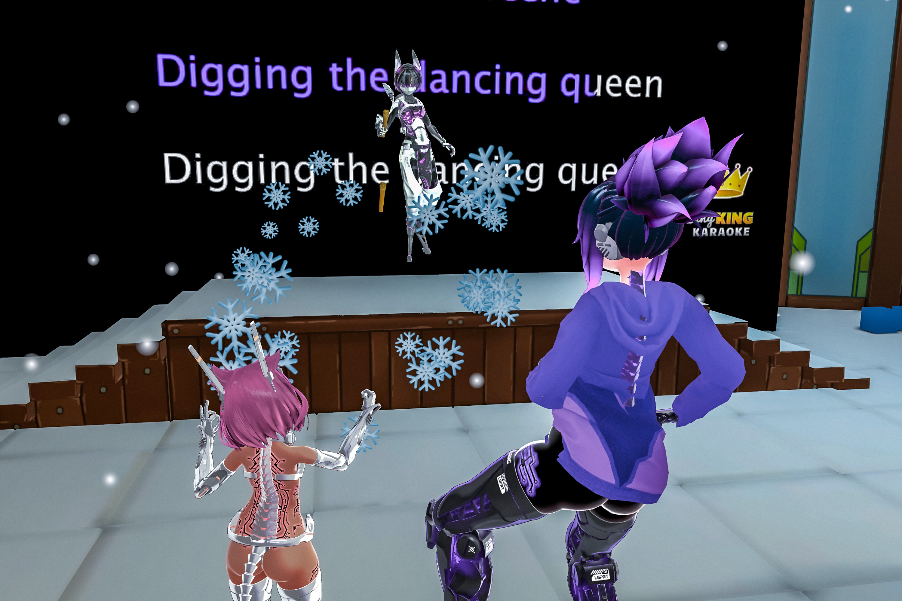 Exximi is, in fact, the dancing Queen